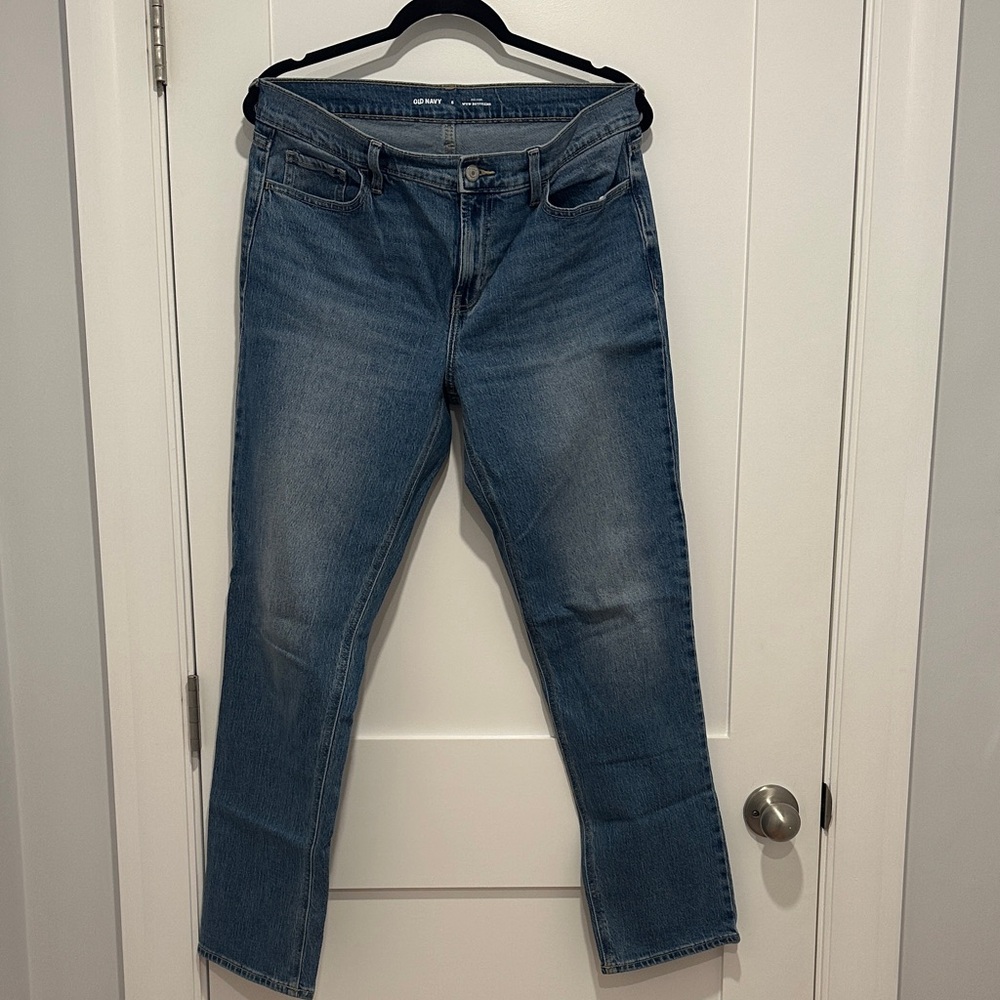 Old Navy Mid-Rise Wow Boyfriend Jeans in Light Blue